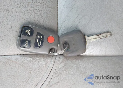 2002 Volvo C70 Ht из США, поврежденный, VIN YV1NC53D22J026065